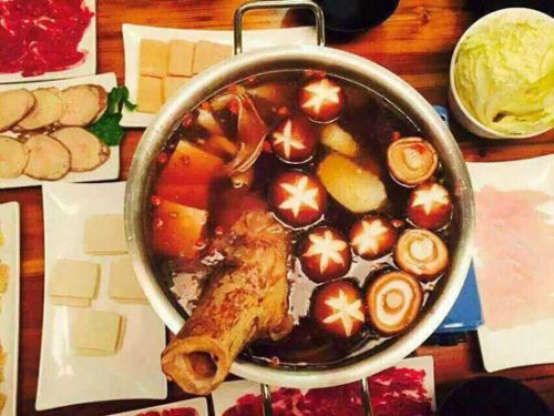 漳州火锅美食圈来了“新面孔” 各自带香麻辣够味(图1)