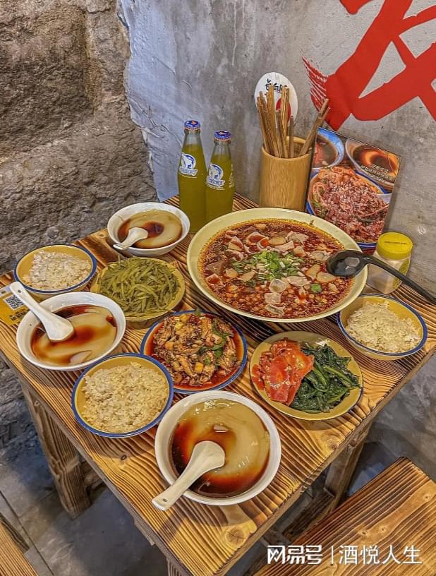 重庆美食：辣味与麻辣共舞的美食天堂(图3)