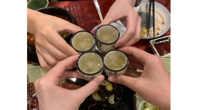 贵州行德酒业——美食佳酿：酱香白酒与美食的默契搭配(图1)