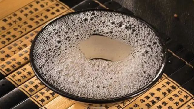 贵州行德酒业——美食佳酿：酱香白酒与美食的默契搭配(图2)