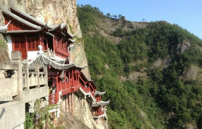 必打卡仙境近水杉林森林公园只需499元住新安江畔C位中高端房型送丰盛双人小火锅+好运岛门票!(图10) 必打卡仙境近水杉林森林公园只需499元住新安江畔C位中高端房型送丰盛双人小火锅+好运岛门票!(图10)