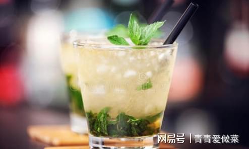 吃火锅最“解辣”排行矿泉水垫底很多人都不知难怪越喝越辣(图3) 吃火锅最“解辣”排行矿泉水垫底很多人都不知难怪越喝越辣(图3)