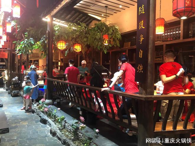 重庆崽儿火锅加盟：传承重庆特色燃烧匠心火焰(图3)