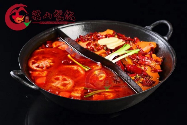 梁山民间老火锅：好汉上梁山山绕巴渝地地道重庆味！(图1)