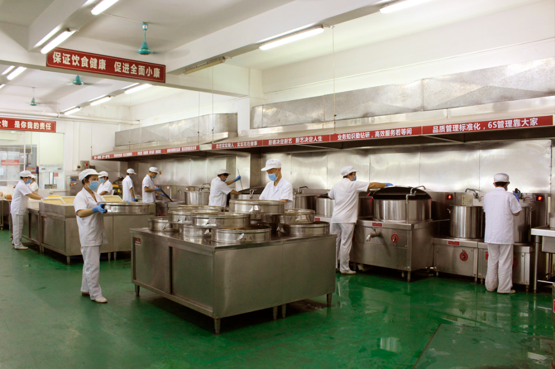 东灶鱼头：顺德鱼跳入川味火锅美食“杀手锏”征服全国胃(图3)