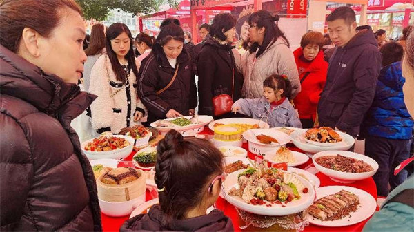 4天42万人次 2024重庆火锅年欢节启动活动落幕(图4)