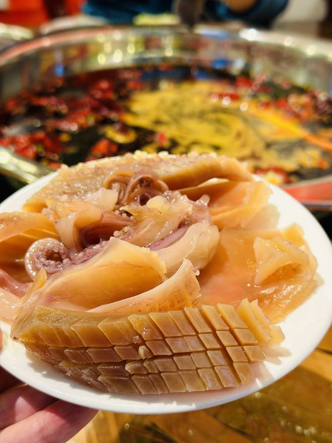 重庆五里店藏着一家十年前物价的火锅店(图7)