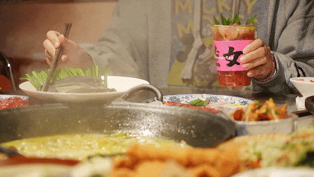 用洪雅鲜藤椒炒锅底后火锅首创「全绿锅底」好麻好喜欢！(图6)
