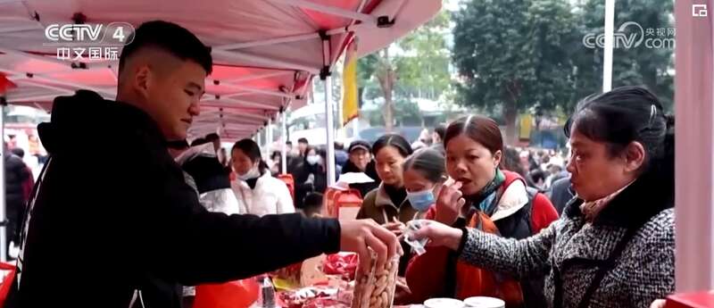 这就是年味儿！“烟火气”升腾映照百姓“蒸蒸日上”好生活(图4)