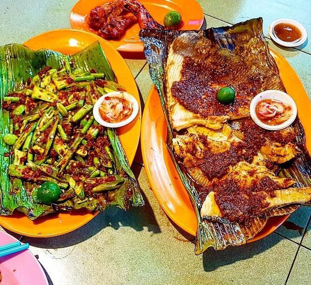 本地人才知道的新加坡地道美食就在这5大“路边摊”！(图1)