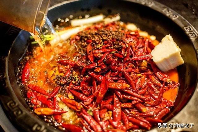 吃火锅时:最受欢迎的7种“人造美食”看看你都吃过哪几种?(图1) 吃火锅时:最受欢迎的7种“人造美食”看看你都吃过哪几种?(图1)