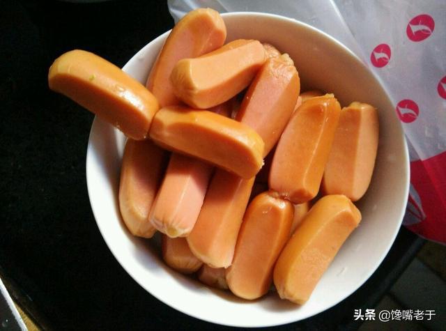 吃火锅时:最受欢迎的7种“人造美食”看看你都吃过哪几种?(图8) 吃火锅时:最受欢迎的7种“人造美食”看看你都吃过哪几种?(图8)