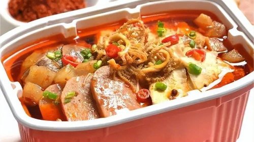 网红自热火锅为何变冷了？味道普通 性价比不高(图1)