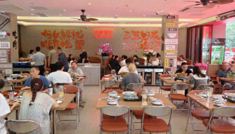 火锅“鲜”锋三店齐开!七欣天“香辣蟹大排档”登陆深圳！(图3)