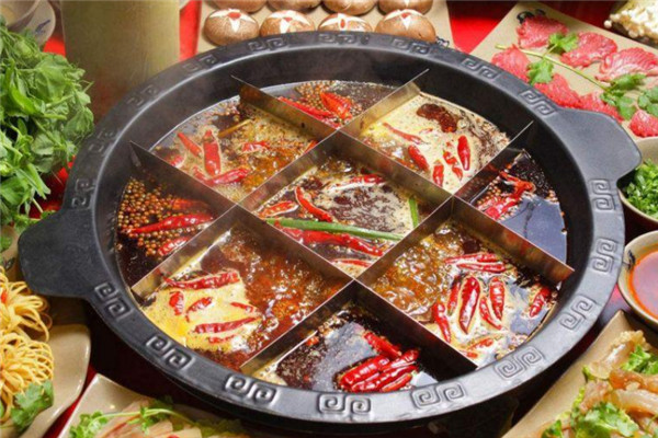 特色火锅加盟10大品牌排行榜：德庄火锅上榜小肥羊第二(图7)