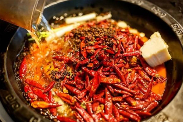 特色火锅加盟10大品牌排行榜：德庄火锅上榜小肥羊第二(图4)