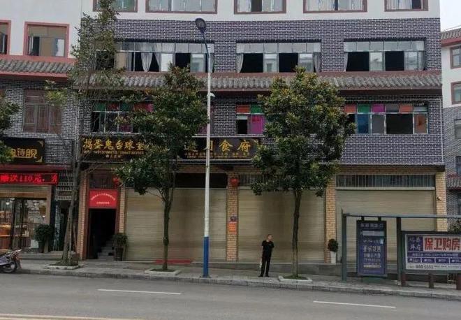 有稳定客源!镇雄御景湾150平门面转让!(图47) 有稳定客源!镇雄御景湾150平门面转让!(图47)