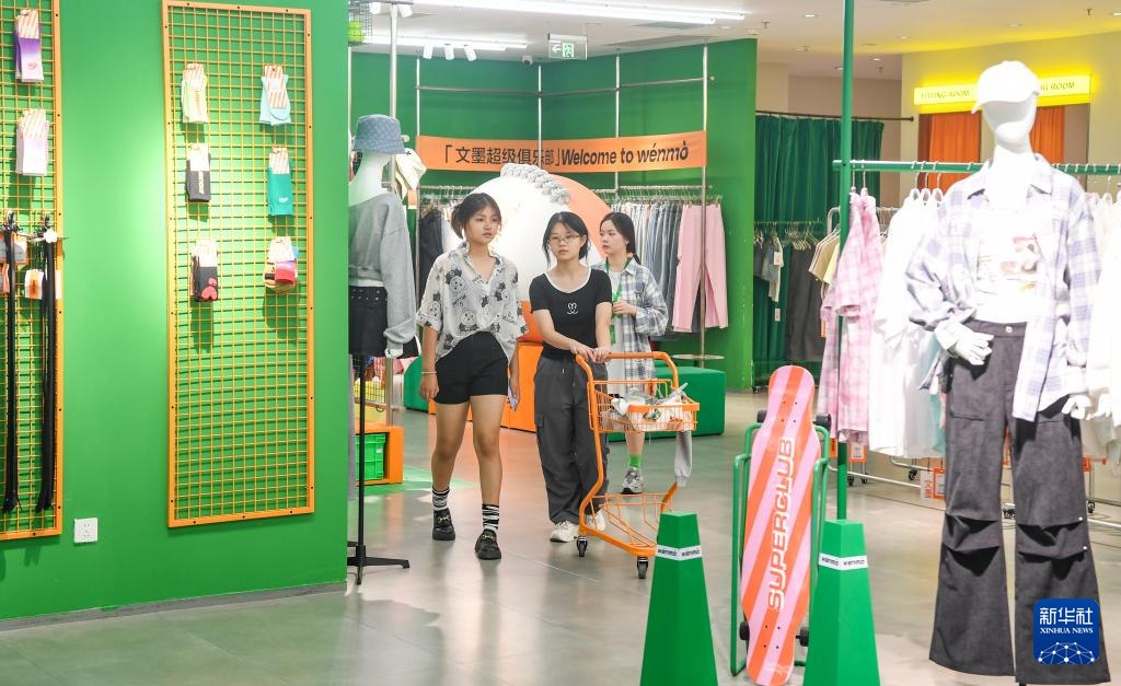 高温挡不住出游热情 重庆暑期旅游人气旺(图17)