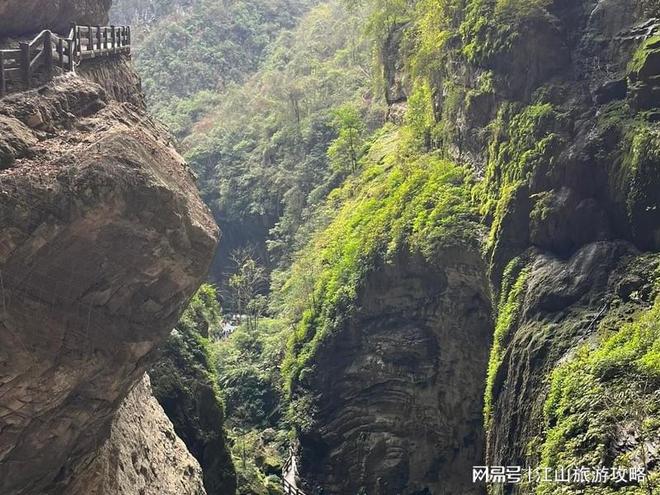自驾去四川甘孜州旅游6天攻略三个人去甘孜州藏寨旅游6天花费(图4)