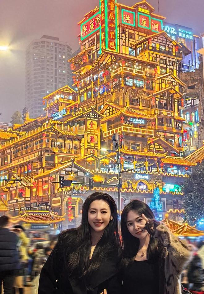 十一去重庆旅游景区四日游必去最佳景点重庆四天三晚自由行攻略(图1) 十一去重庆旅游景区四日游必去最佳景点重庆四天三晚自由行攻略(图1)