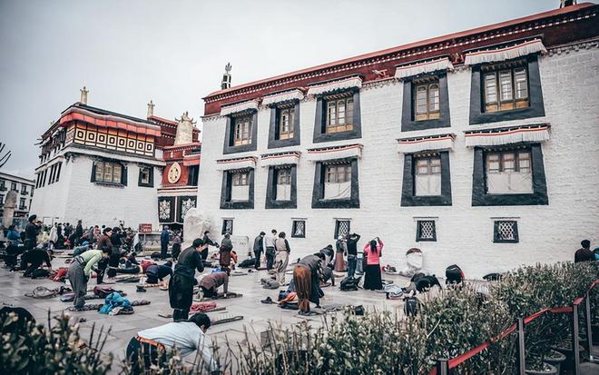 探秘西藏七日游：私人订制参团行程及费用详情！(图1)
