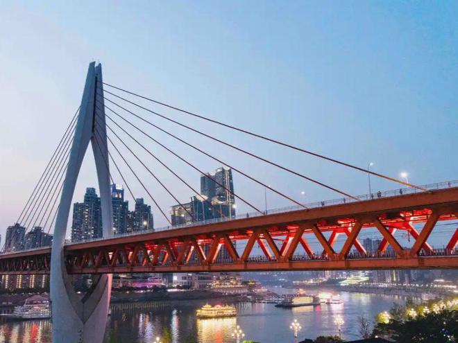 三个人去重庆旅游6日游合适吗？三个人去重庆人均花费多少钱(图1)