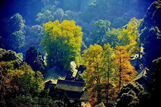 四川旅游7天路线推荐想旅游？看完这一篇就足够了！(图3)