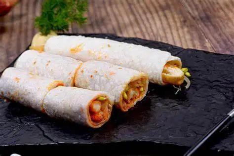 大理美食攻略推荐哪些传统佳肴让你欲罢不能？(图1)