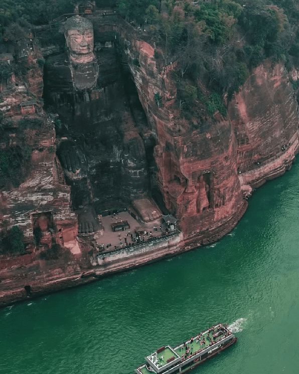 四川六天五晚攻略景点最佳路线日游多少钱?(图2) 四川六天五晚攻略景点最佳路线日游多少钱?(图2)