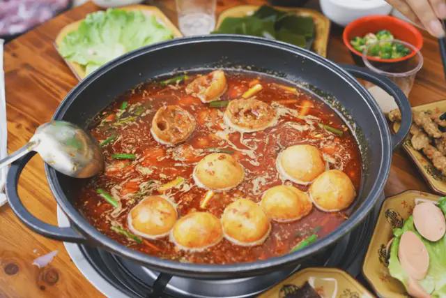 牛瘪火锅、虾酸火锅还是你们贵州人吃比较厉害(图6)