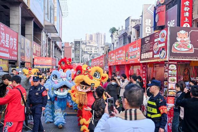 “永不落幕”的美食文化节在广州上下九开幕(图1)