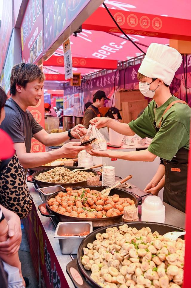 “永不落幕”的美食文化节在广州上下九开幕(图3)
