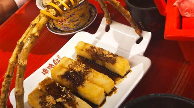 武汉江夏城区有家传统老火锅店排队1小时只为畅快涮肉吃(图6)