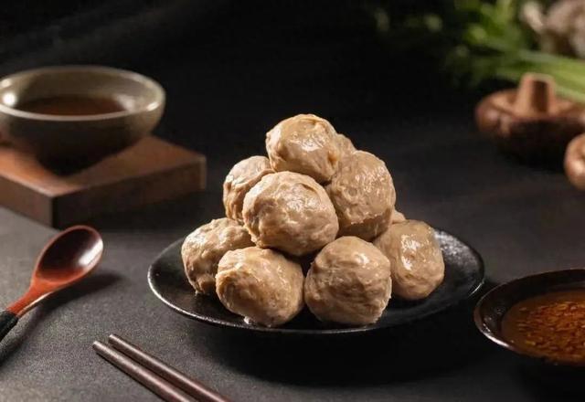 忙碌生活味蕾“充能”必备海霸王牛肉丸“锤炼”出美味(图1) 忙碌生活味蕾“充能”必备海霸王牛肉丸“锤炼”出美味(图1)