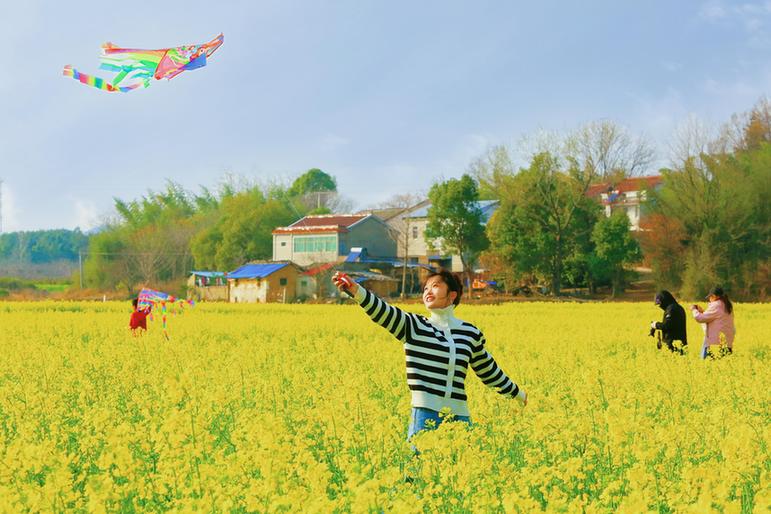 文化中国行 共赴春之约！大江南北“花式”解锁“花样经济”(图1)