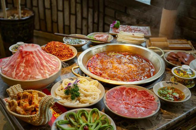重庆火锅困局:满城尽是火锅店再难吃出重庆味?(图8) 重庆火锅困局:满城尽是火锅店再难吃出重庆味?(图8)