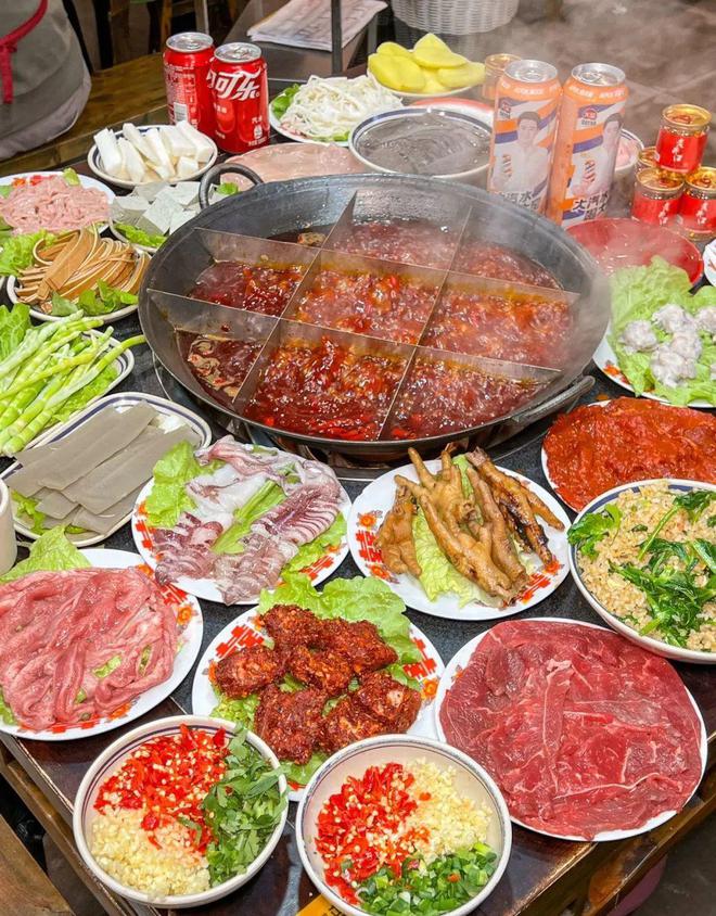 正宗四川火锅麻辣鲜香一次吃过瘾(图2)