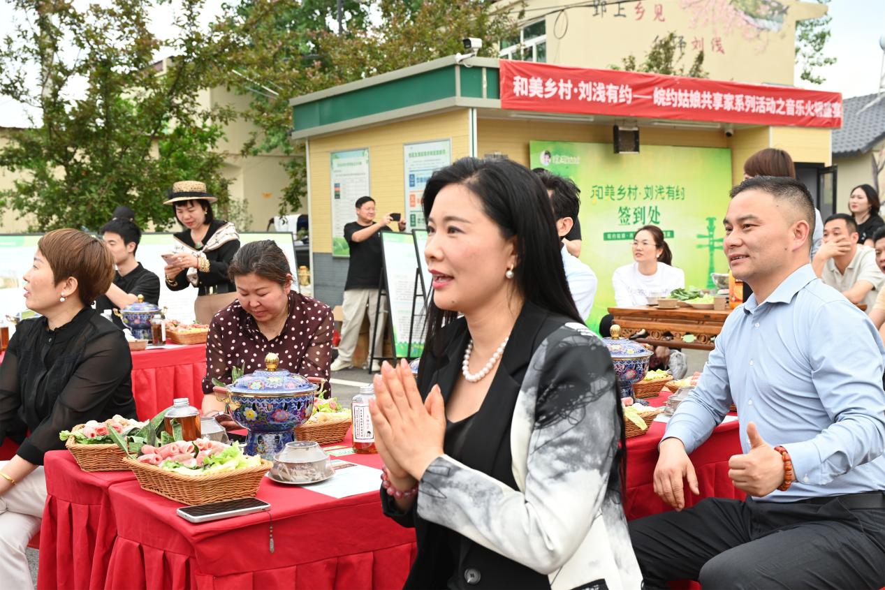 长丰县庄墓镇：刘浅火锅音乐节  “燃动”美丽乡村夜(图3)
